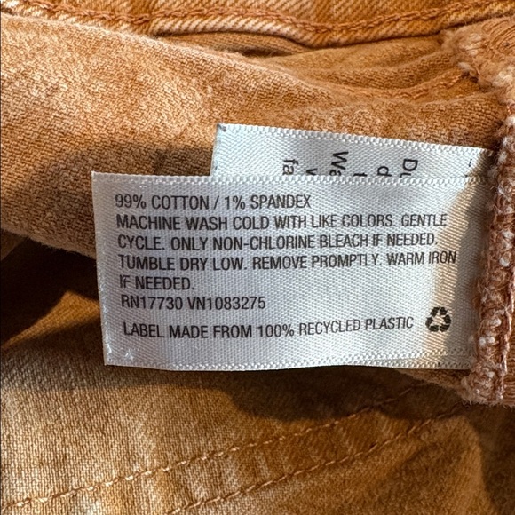 Universal Thread Tan High Rise Jean Shorts - Picture 6 of 8